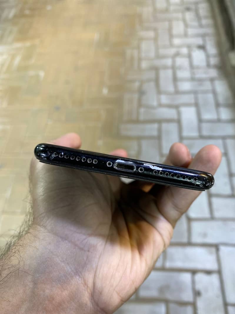 Apple iPhone 7 Plus 2