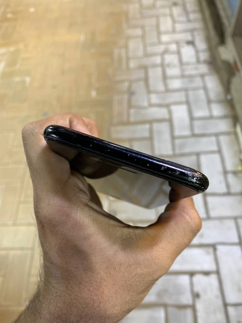 Apple iPhone 7 Plus 3