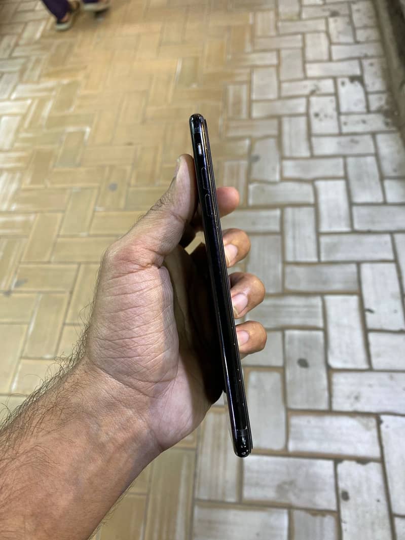 Apple iPhone 7 Plus 5