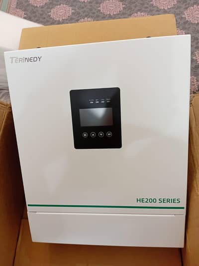 Solar Hybrid Inverter 7.2KW PV 9000