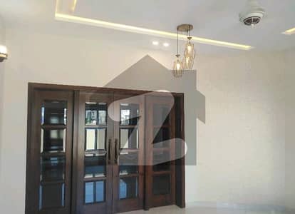 5 Marla Spacious House Is Available In Bahria Town Phase 8 - Ali Block For sale