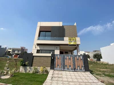 5-MARLA BRAND NEW BUNGALOW IS AVAILABLE FOR SALE IN THE BEST BLOCK OF PHASE 9 TOWN DHA LAHORE.