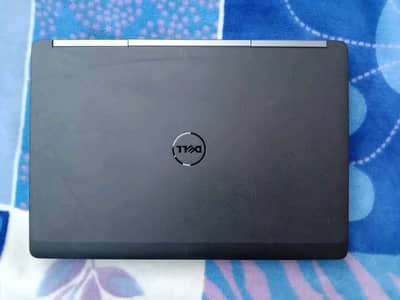 Dell Precision 7520 Core i7 6th gen best for Designing & Video Editin