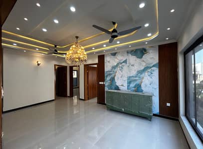 10 Marla Ultra Luxury House available for sale