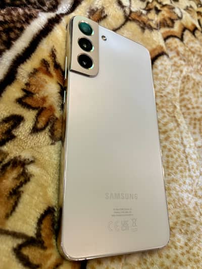 Samsung S22 plus
