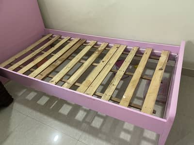 Single bed for sale 6 x 3.25 feet