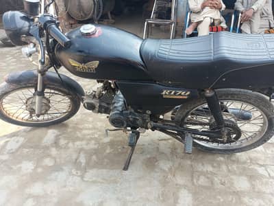 cafe rasier bike alter dhoom 11 model. nom . Bahawalpur