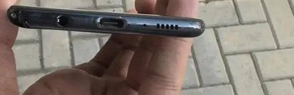 samsuga71 5g . one hand use box and charger black colour