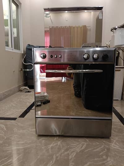 Welcome Cooking Range with Oven Good Condition