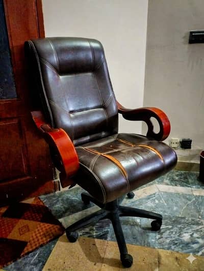 revolving executive office chair for sale