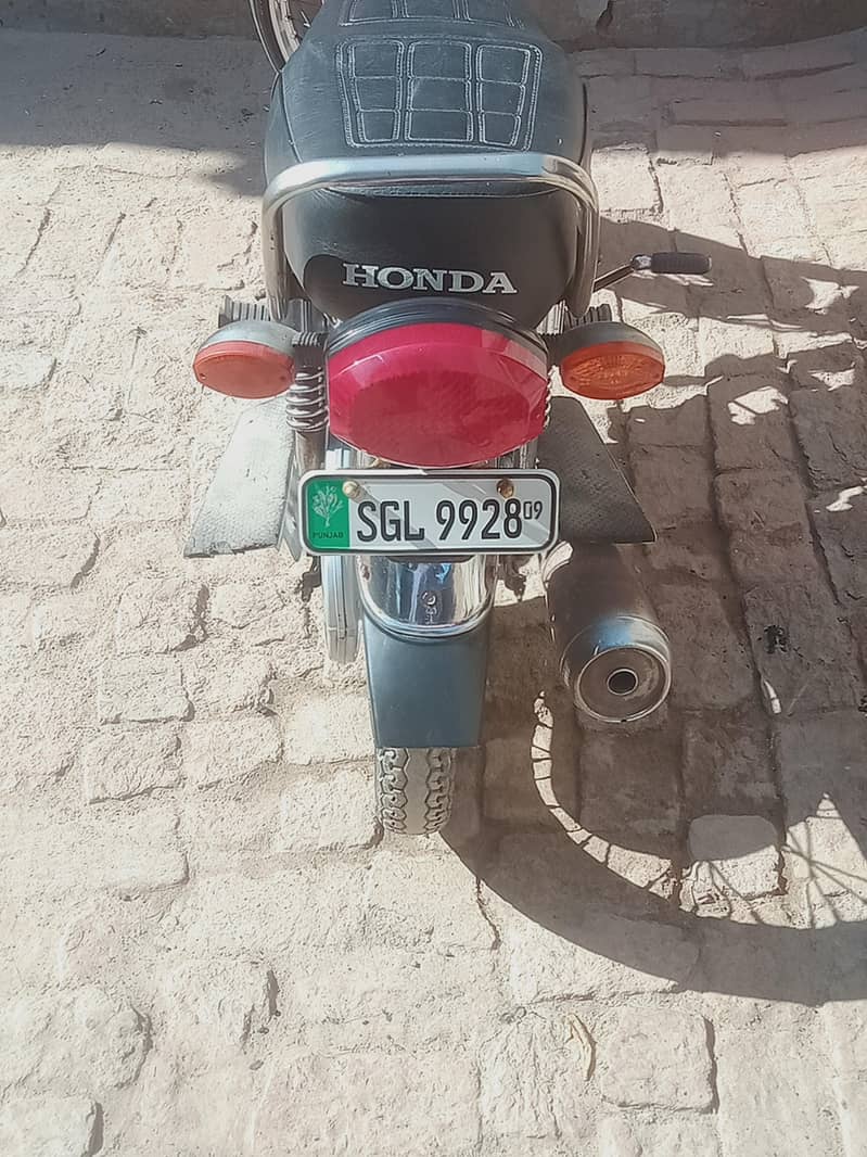 فل جینین کنڈیشن میں ہے ایکسچینج بھی ہو سکتی ہے اپرائڈر کے ساتھ 1