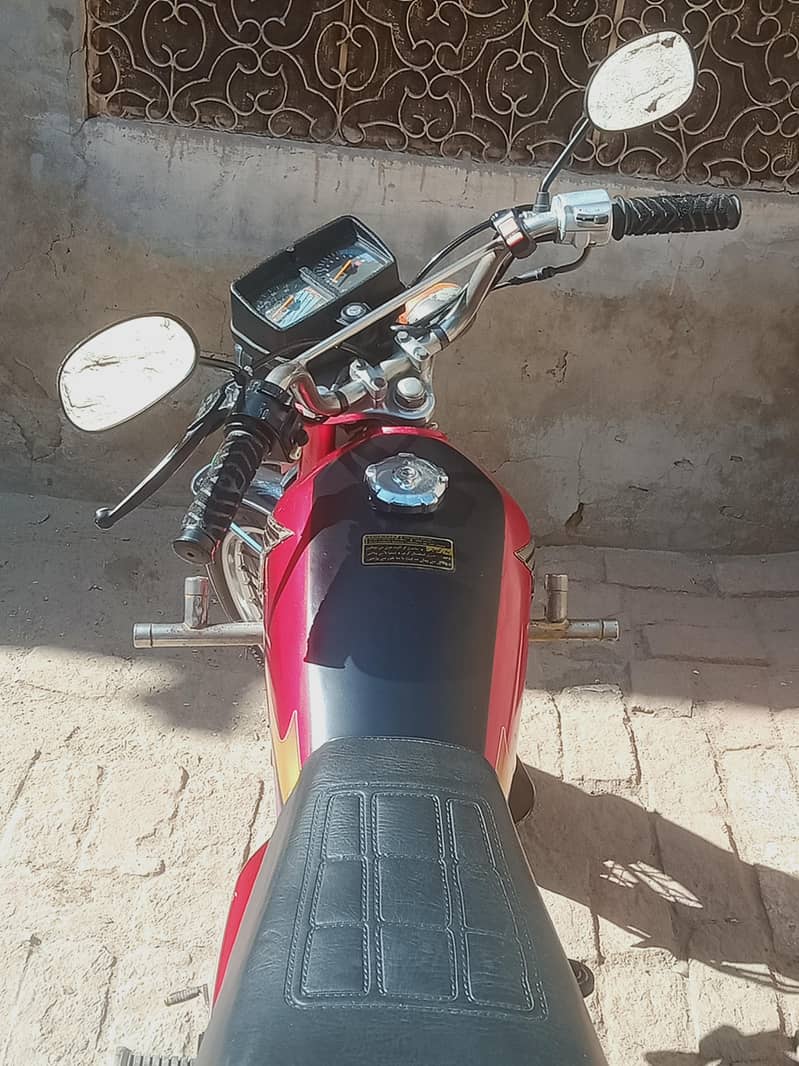 فل جینین کنڈیشن میں ہے ایکسچینج بھی ہو سکتی ہے اپرائڈر کے ساتھ 3