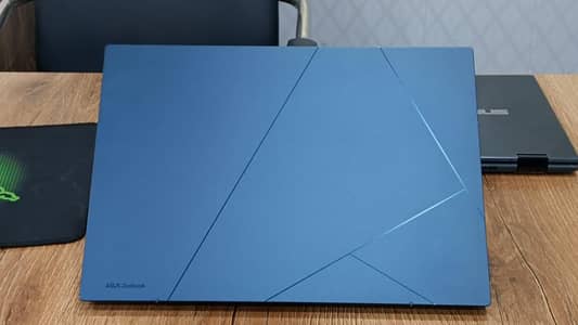 ASUS ZenBook UX3402ZA – Ultra-Premium OLED