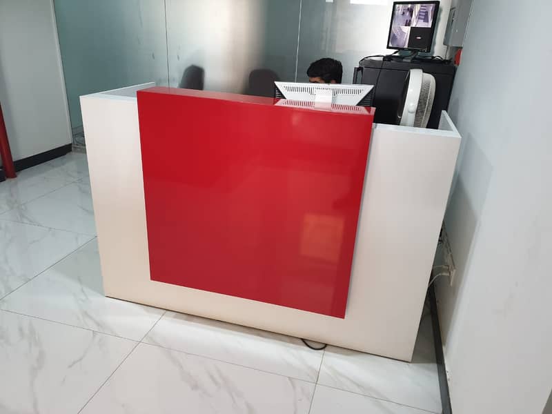 Reception Table | Counter Table 7