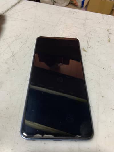 I am selling Infinix hot 40i good condition