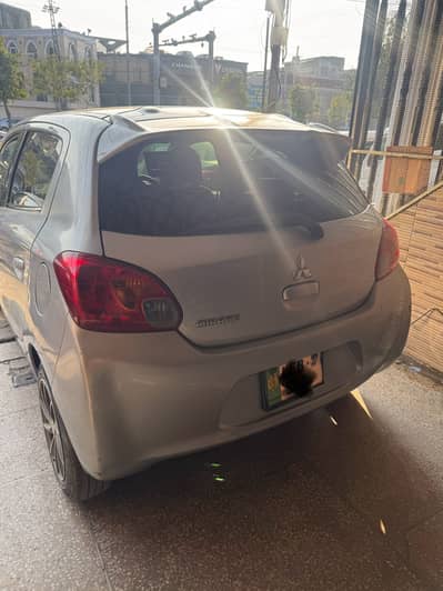 Mitsubishi mirage 2014 model 2017 lahr reg