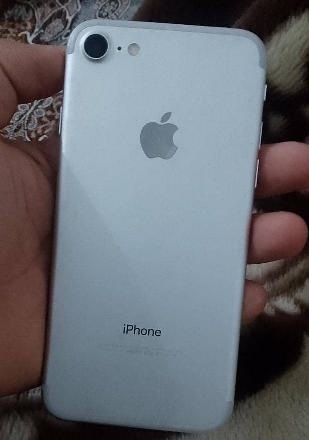 موبائل موبائل اچھی کنڈیشن میں برائے فروخت 3