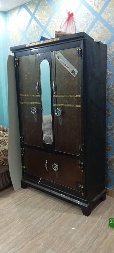 heavy steel almari. . 2 Door steel almari with Mirror – Good Condition