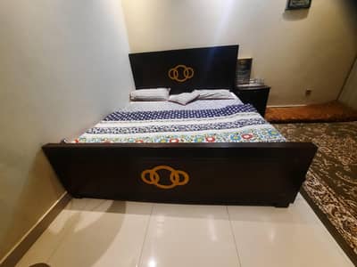 BED with 2 Side tables