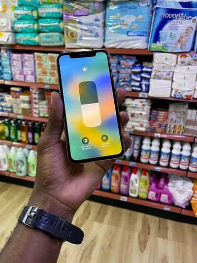 iPhone x 256 GB my WhatsApp number0322-97-21-876