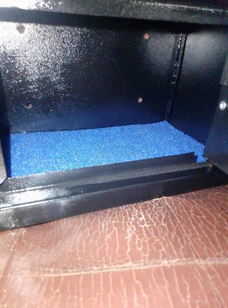 digital safe locker 3