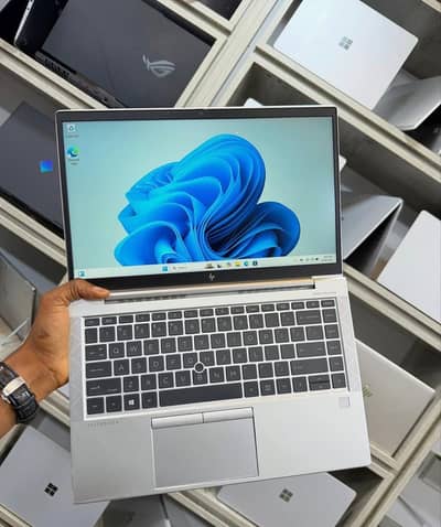 HP EliteBook 845 G7  Ryzen 5 pro  8/256GB