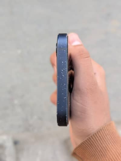 mobile boht acha hai quality bhi achi hai baqi ap dekh le