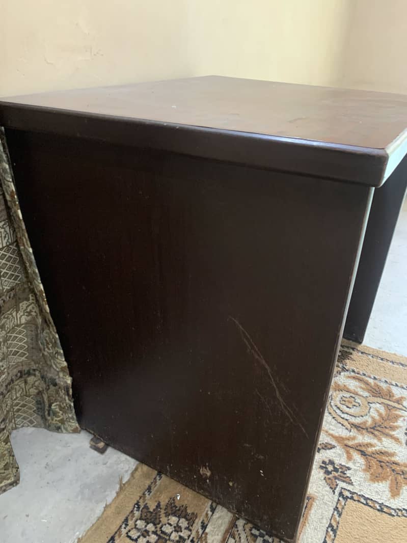 computer tabLe for saLe 4