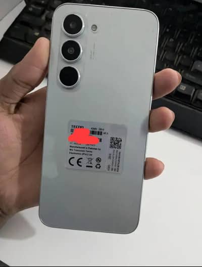 TECHNO SPARK 40 PRO WITH BOX 