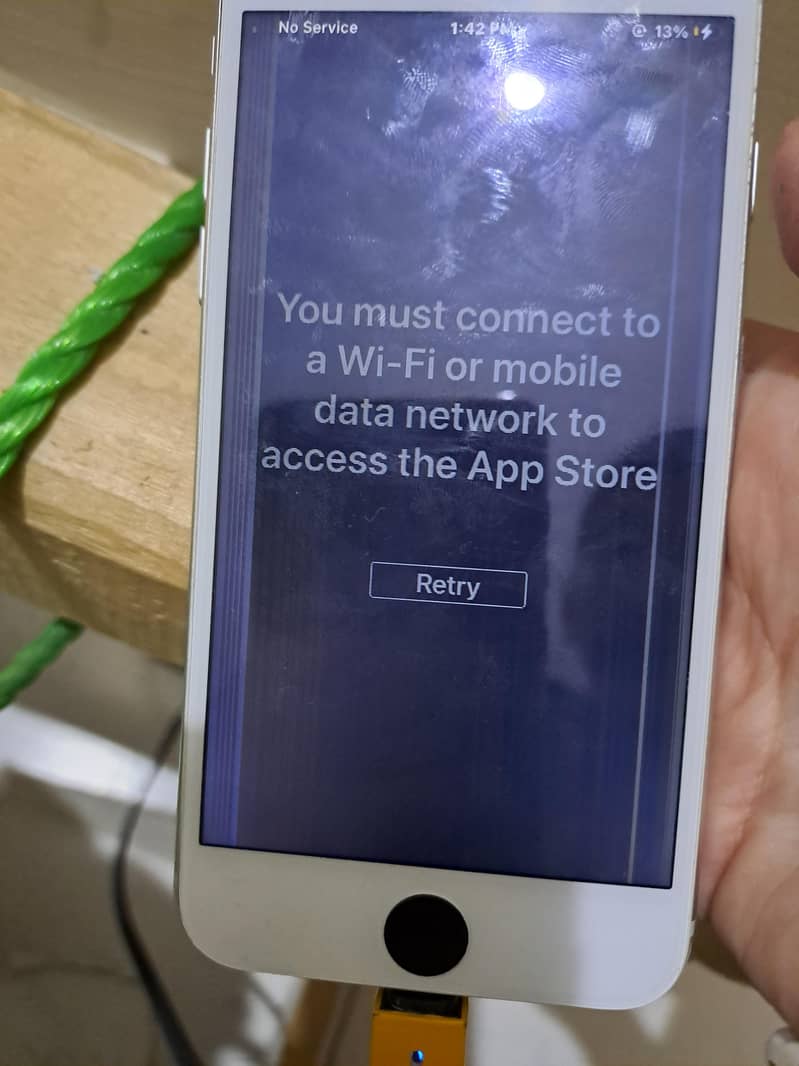 iphone 8 7/10 condition 2