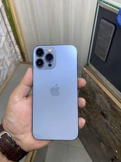 Iphon 13 pro max 256  factory unlock