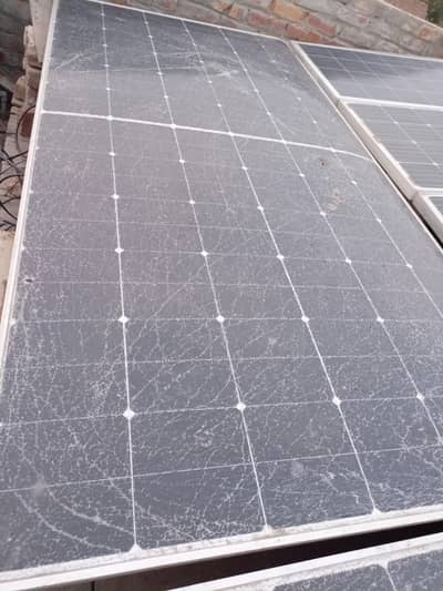 585 watt panal sale per panal 2500 dono 5k  03097258612