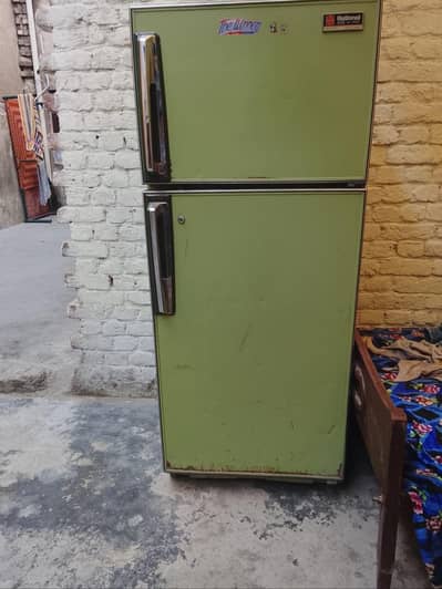 Refirigrator in working