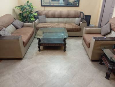 Excellent Condition 6-Seater Sofa Set for Sale