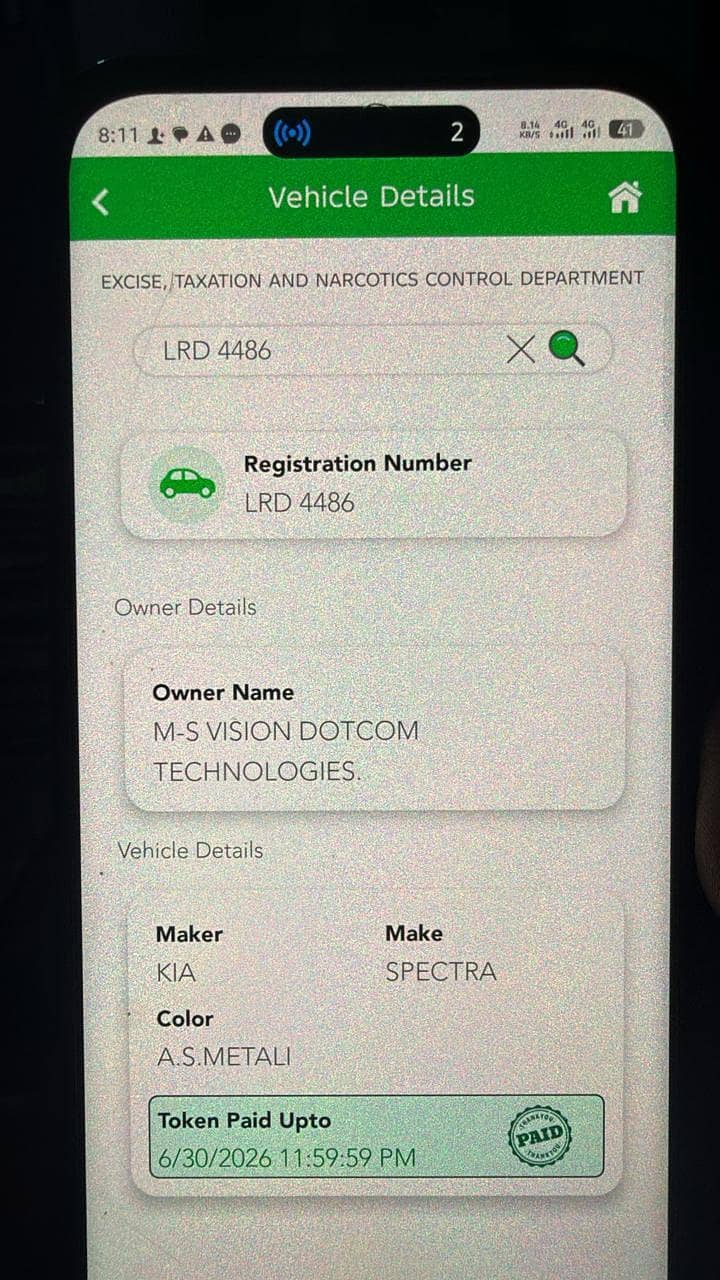 فیملی کے لے اچھی اور خوبصورت گاڈی 11