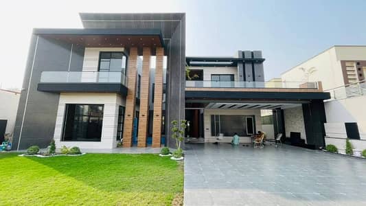 2 Kanal Brand New Luxury Modern Dha Style Facing park All Original picture attached Direct Owner meeting For Sale in Valencia housing society