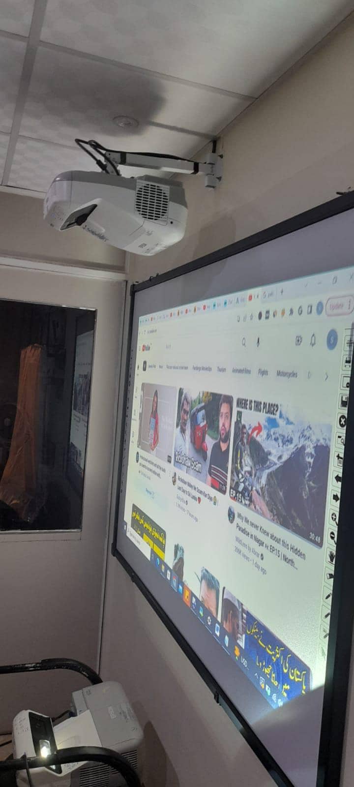 Interactive Smart Board | Interactive Flat Panel Display | Smart Board 1