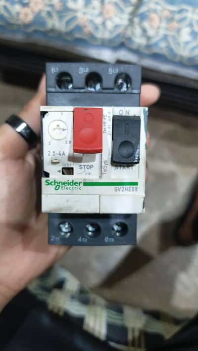 Schneider MPCB 2.4 to 4A laat piece