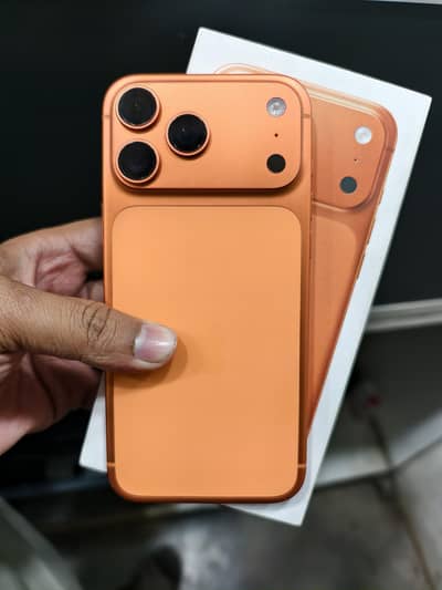 iPhone 17 Pro Max Cosmic Orange