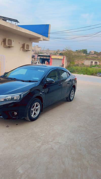 Toyota Corolla XLi 2015