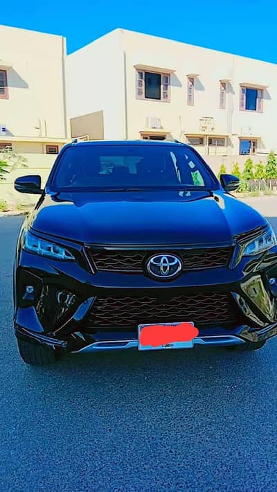 Toyota Fortuner Legender