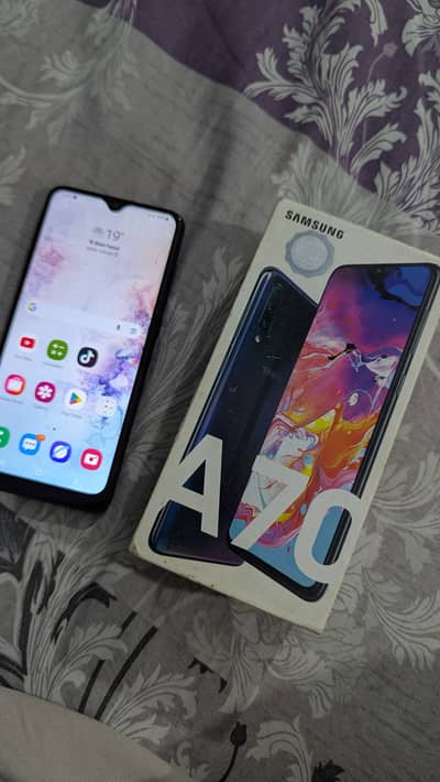 Samsung A70 Official PTA Approved dual sim 6/128 fresh vip condition
