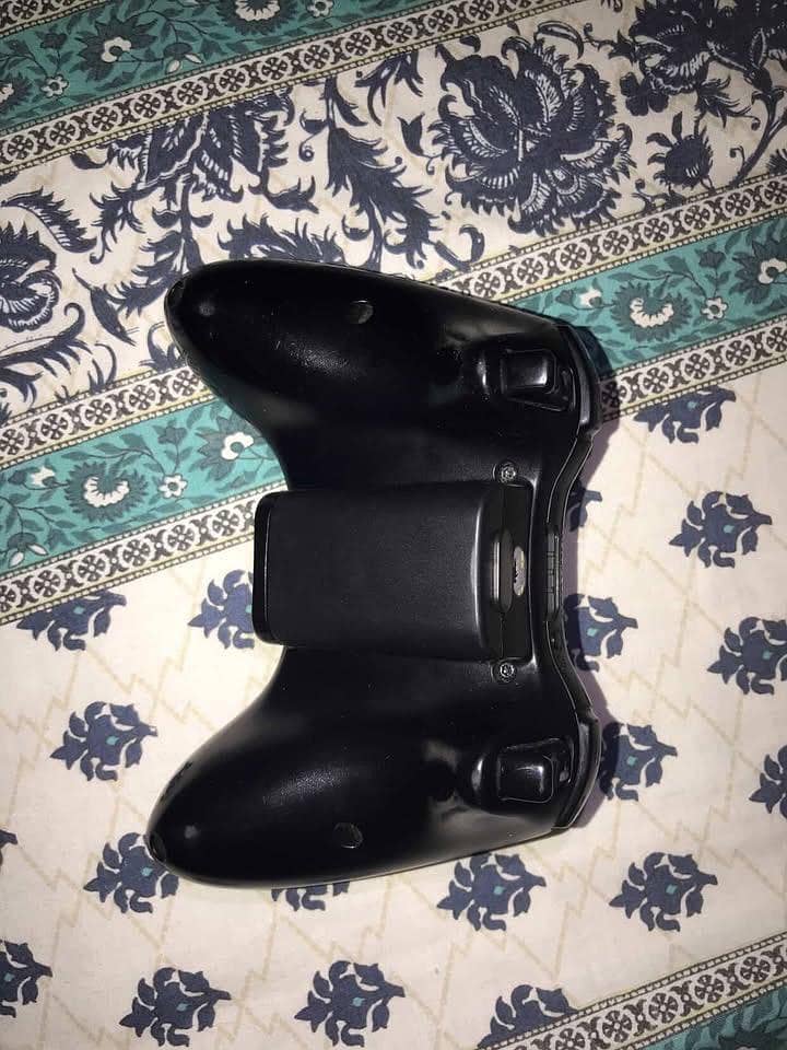 Xbox 360 Limited Edition Slim 4