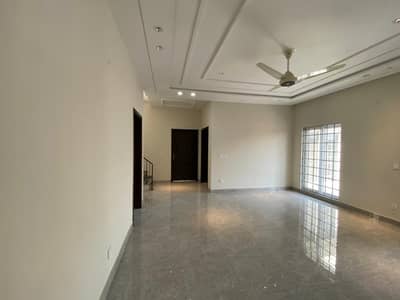 LUXURY 1 KANAL UPPER PORTION AVAILABLE FOR RENT IN VALENCIA HOUSING SOCIETY