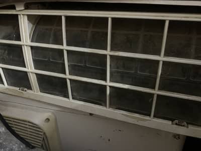 Haier ac 1 ton  invertor working condition 1 year used only