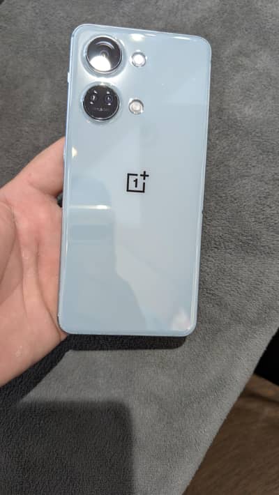 OnePlus ace 2v  gaming device