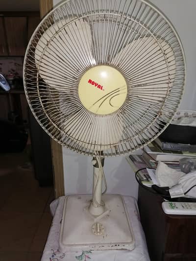 royal pedestal fan