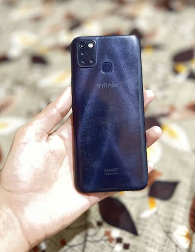 Am use k liye acha phone he