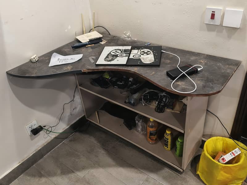 computer table L-Shape Custom made 1