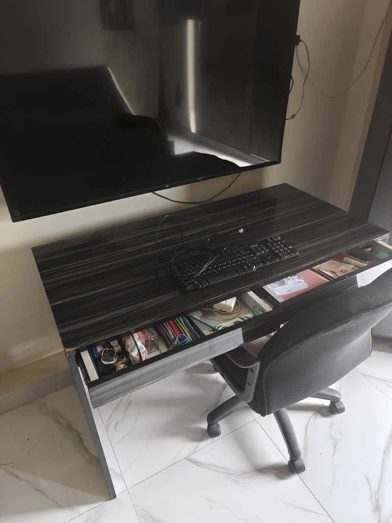 Study table / work table with chair 1